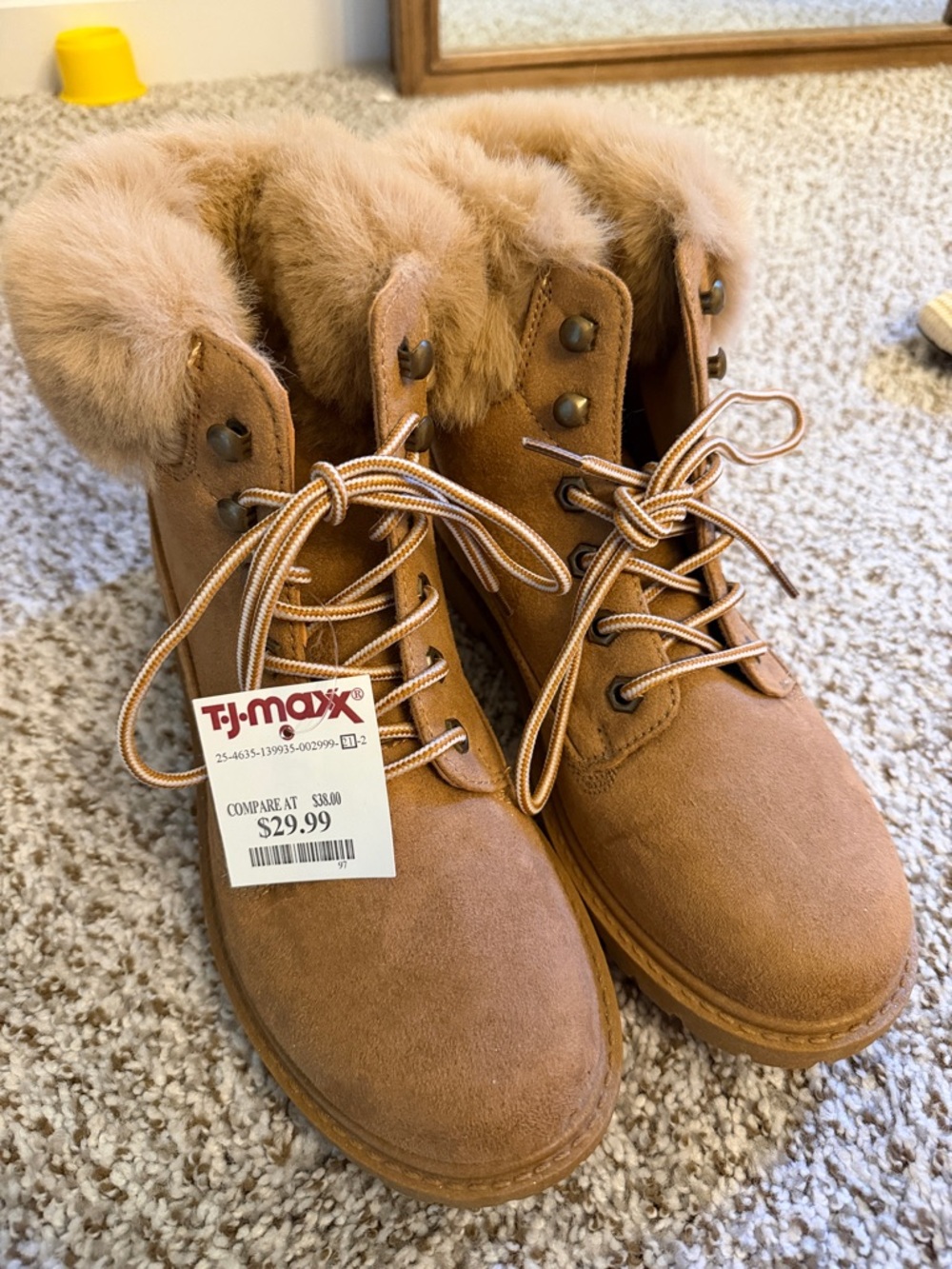 NWT Cozy Faux Fur Trim Suede Lace-Up Boots - Chestnut